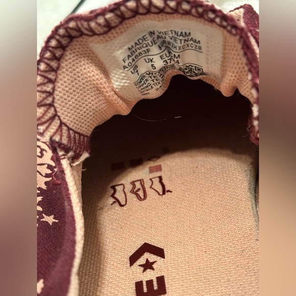 Converse Burgundy Shoreline Sneakers - Picture 5 of 5